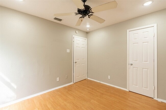 Building Photo - 902 Toyah Creek Ln