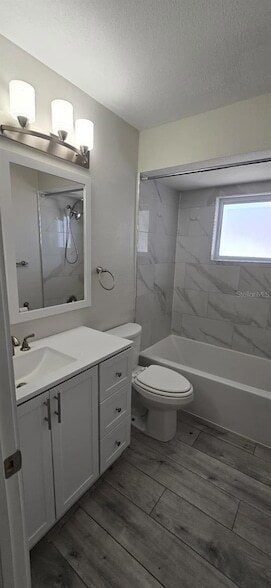 Building Photo - 3722 Rosemary Dr