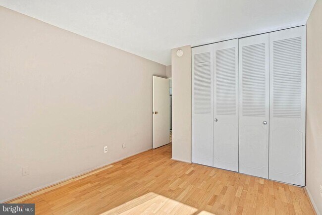 Building Photo - 11801 Rockville Pike
