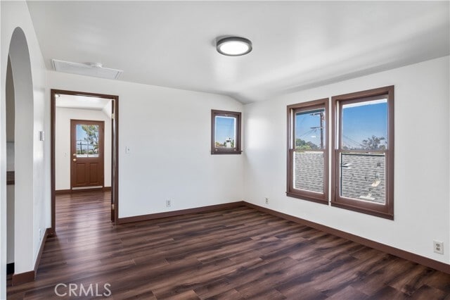 Building Photo - 881 W Upland Ave