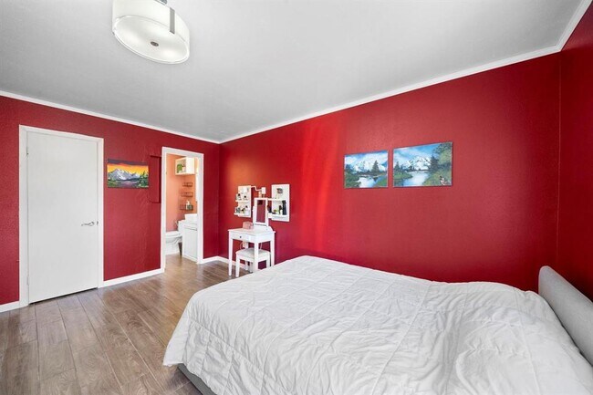 Building Photo - 8931 Gaylord Dr