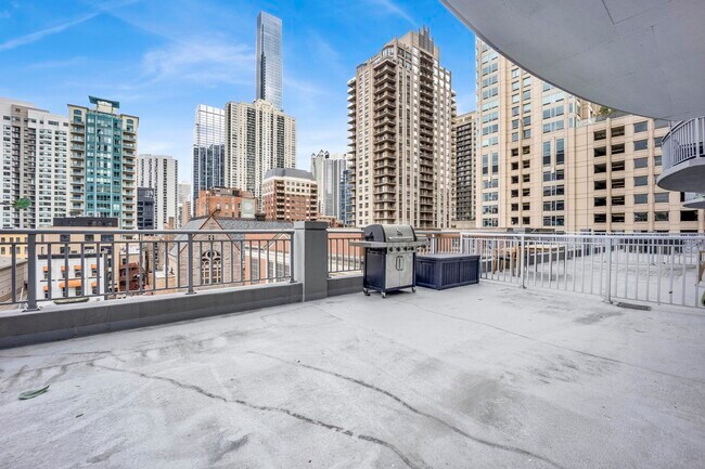 Building Photo - 600 N Dearborn St