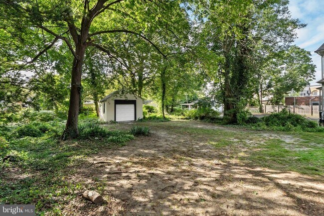 Building Photo - 4 E Haddon Ave