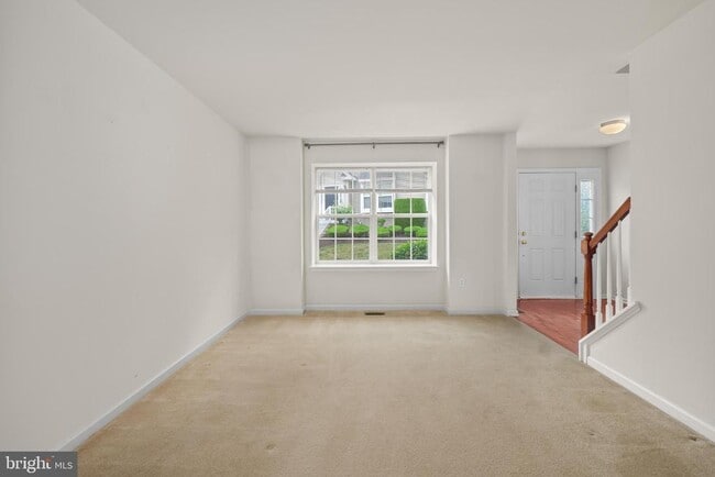 Building Photo - 4165 Bunker Hill Dr S