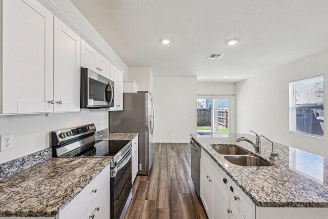 Building Photo - 191 Light Timber Rd