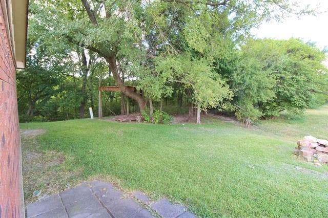Building Photo - 119 Redbud Ct