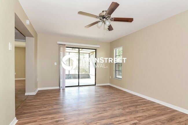 Building Photo - 3 Bedroom Pet-Friendly Home in Spring Hill...