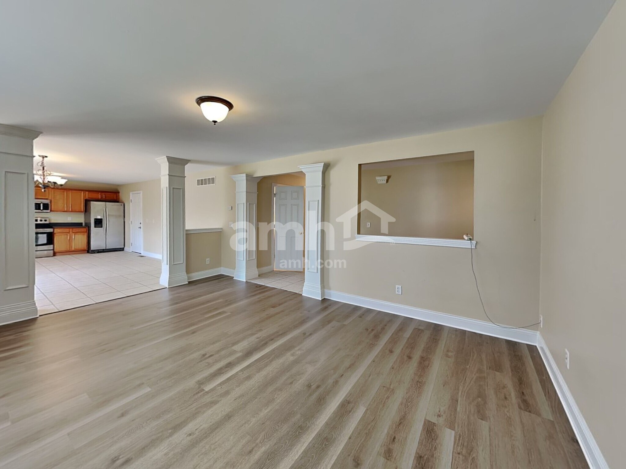 Building Photo - 2210 Scheper Ct