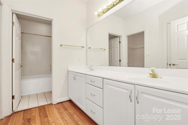 Building Photo - 11357 Olde Turnbury Ct