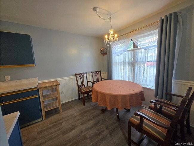 Building Photo - 184 Deer Ct Dr