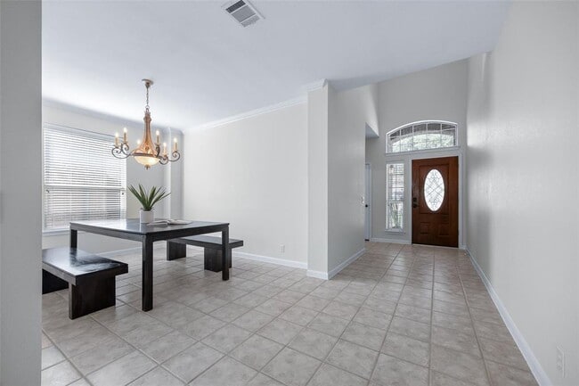 Building Photo - 4033 Canyon Glen Cir