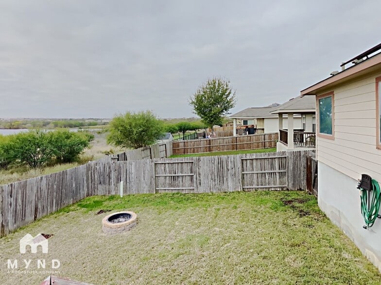 Building Photo - 7842 Sterling Manor