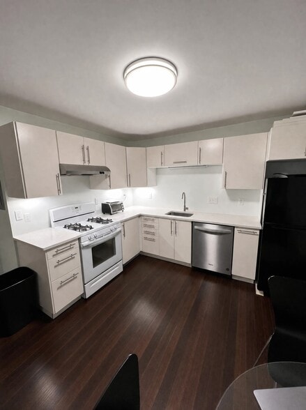 Kitchen - 12 Jay St