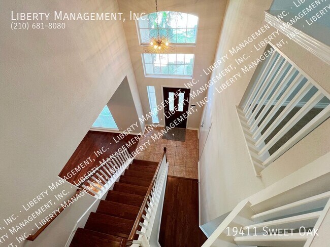 Building Photo - 19411 Sweet Oak