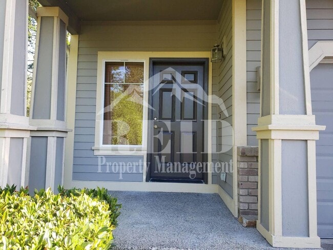 Building Photo - 100 NE Miramar Cir