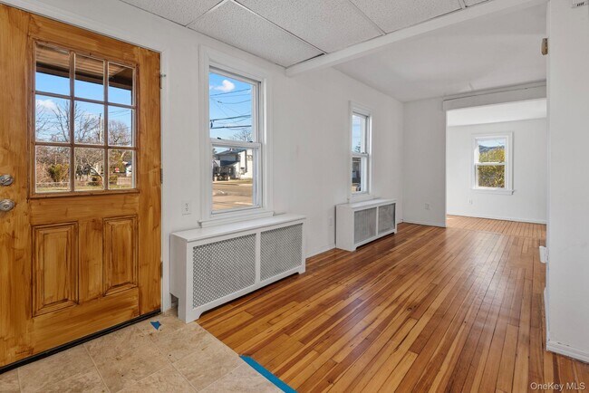 Building Photo - 500 5th Ave