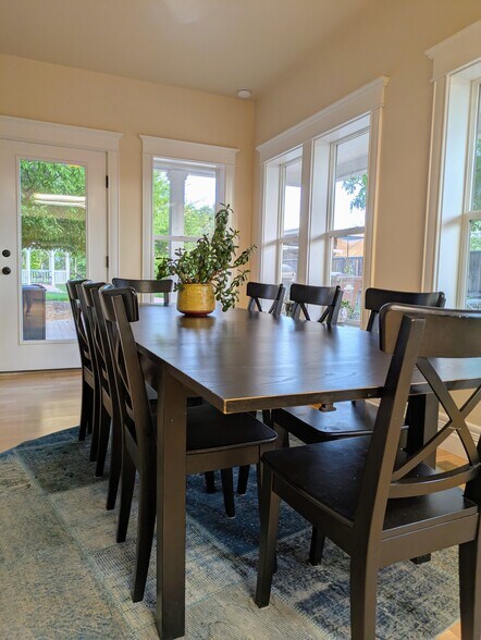 Building Photo - 250 N 100 W