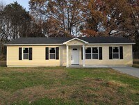 Building Photo - 3210 Delia Ln NW