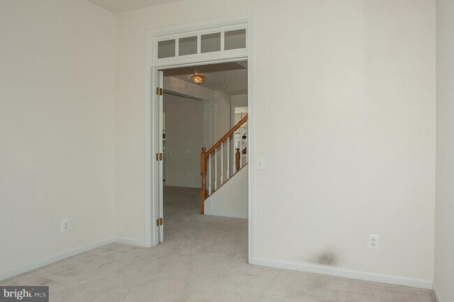 Building Photo - 6862 Alicia Ct