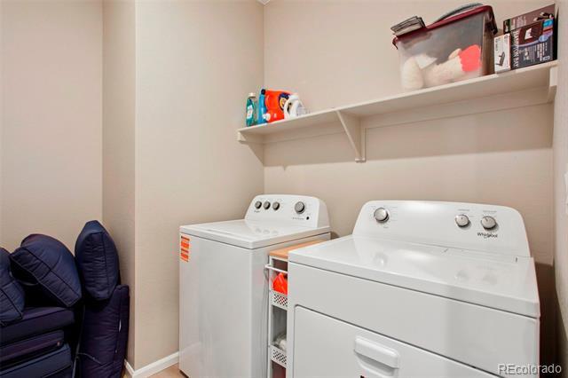 Building Photo - 4140 Lake St