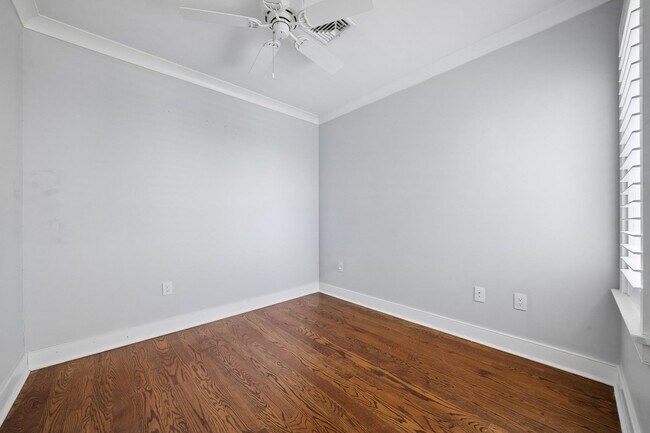 Building Photo - 139 Sherman Pl