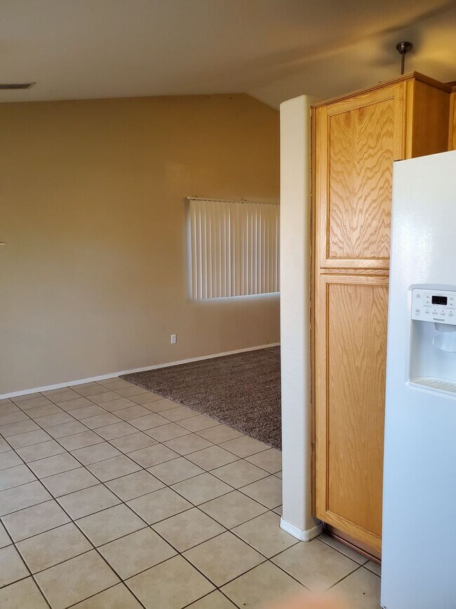 Building Photo - COMING SOON! 3 bedroom &2 bathroom House in Avondale!