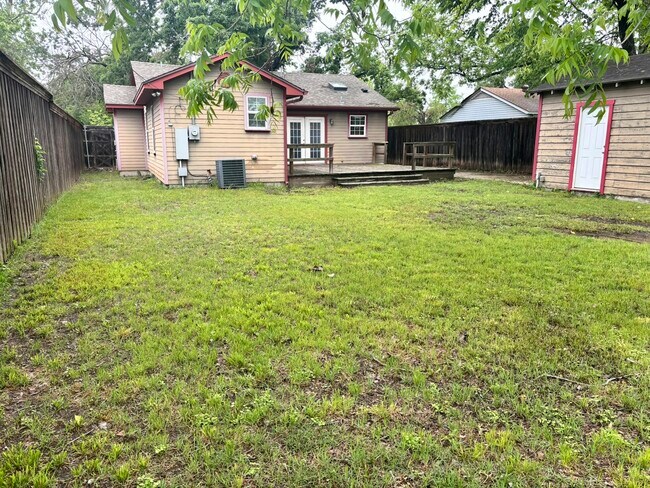 Building Photo - 10838 Hermosa Dr