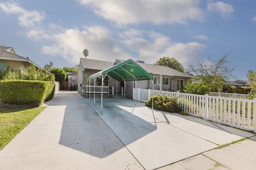 Building Photo - 9958 Marklein Ave