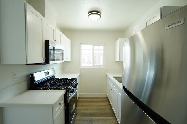 Building Photo - 3447-3449 Dwight Ave