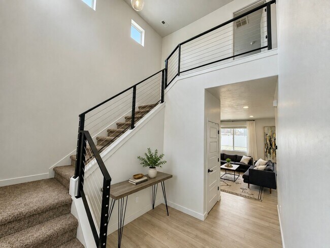 Building Photo - 759 S 290 W