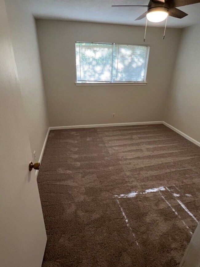 Building Photo - 503 Cutty Trail