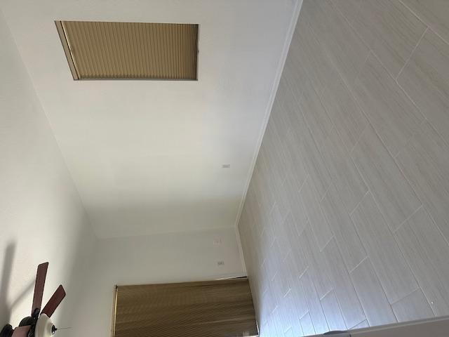 Building Photo - 2250 E Deer Valley Dr