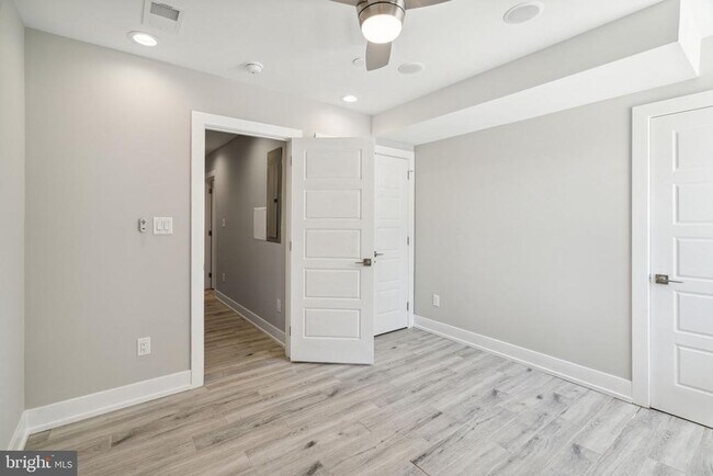 Building Photo - 2429 N 3rd St