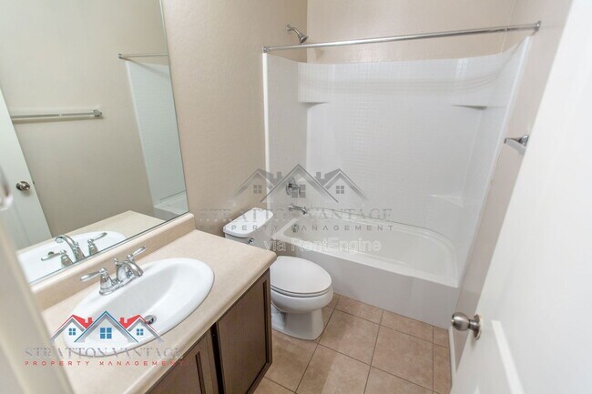 Building Photo - 2218 N 77th Dr