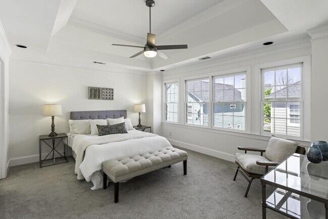 Building Photo - 78 Crumley St SE