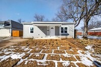 Building Photo - 603 E Willingham St
