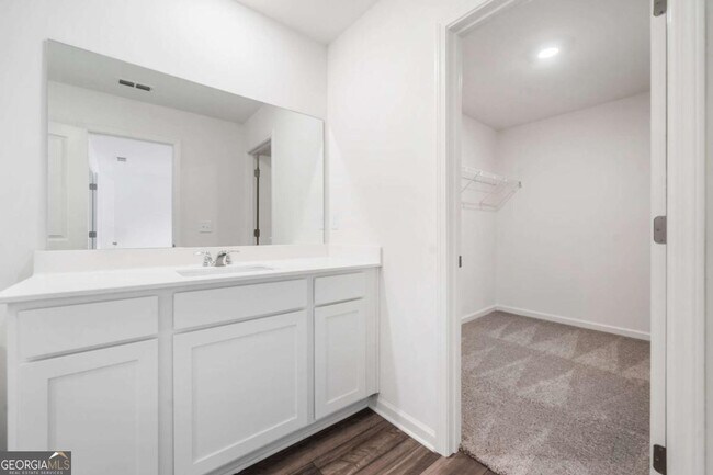 Building Photo - 106 Saginaw Ct