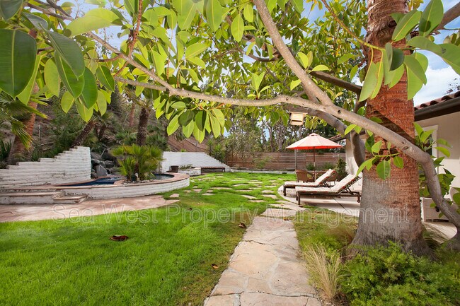 Building Photo - 7128 Almaden Ln