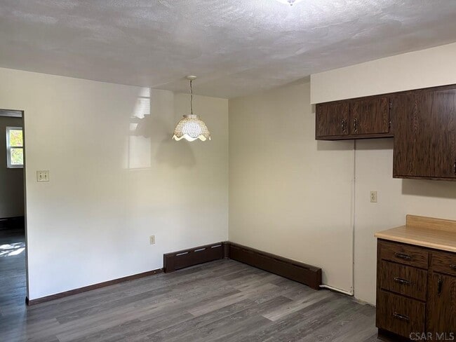 Building Photo - 2855 Bedford St