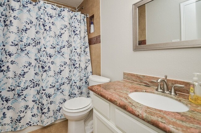 Building Photo - 4614 Rainbow Run