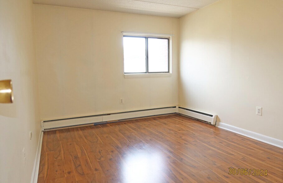 Bedroom 1 - 12 Ellery St