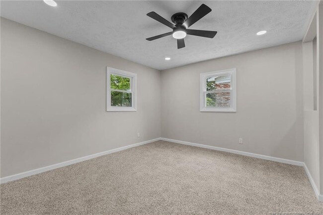 Building Photo - 7326 Hyannis Dr