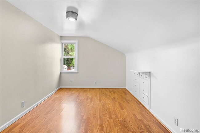 Building Photo - 1121 N Lafayette St