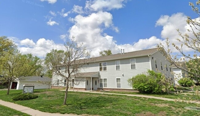 Building Photo - 14020 Lancashire St