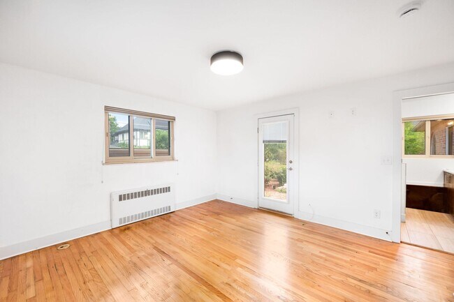 Building Photo - 4BD, 3BA Park Hill Home with Yard and 2-Car Garage