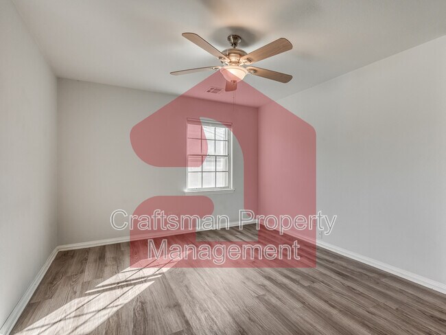 Building Photo - 2024 NW 45th St