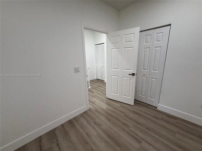 Building Photo - 8132 SW 17th Ct