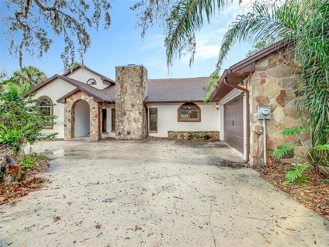 Building Photo - 2261 Mariner Cove