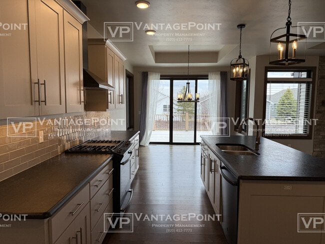 Building Photo - 4866 Prairie School Dr