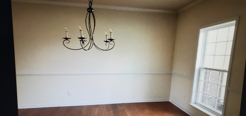 FORMAL DINING ROOM - 805 Pristine Ln